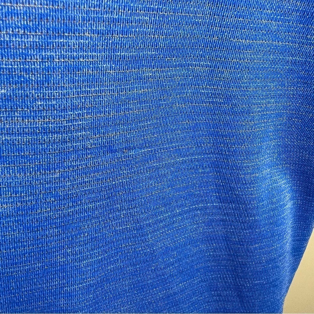 LULULEMON In A Cinch Tank Heathered Blue
Athletic Training Workout Running Top 6 - Picture 7 of 7
